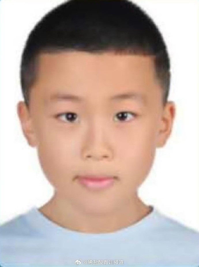 b体育-博主：金星辰在西班牙加泰罗尼亚大区U11优选联赛中梅开二度